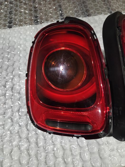 Оригинални задни стопове за Mini Cooper F55 F56 F57 Мини Купър Ф55 Ф56 Ф57  ляв и десен стоп