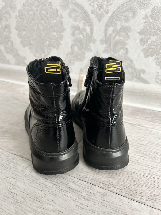 Обувь для девочки