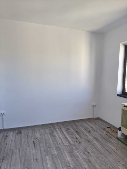 Garsonieră renovată | Etaj 4/4 | Gaz | 20.500 € | Buzău