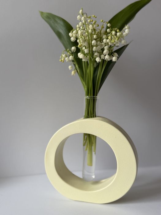 Vaza ovala din praf ceramic