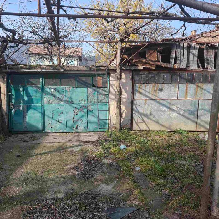 Продава се Къща в Казанлък - 110 кв.м за 301 €/кв.м - Снимка #2