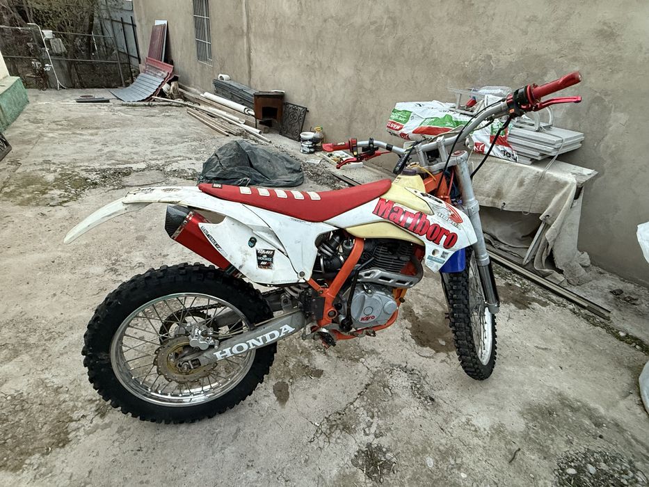 Мотоцикл горный, индуро.