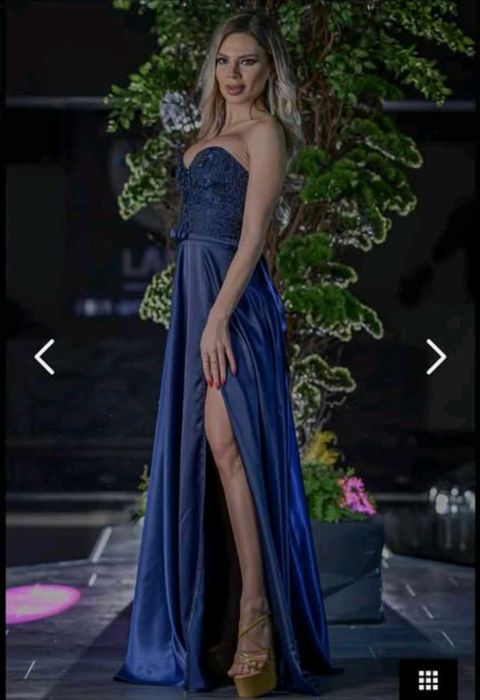 Официална рокля / бална рокля