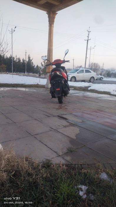 skuter r2 2023 benzin