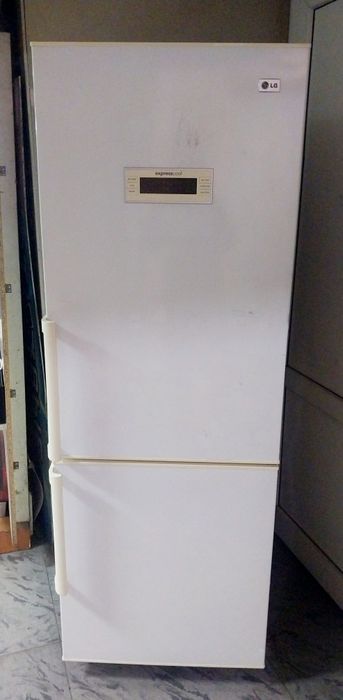 холодильник LG ExpressCool