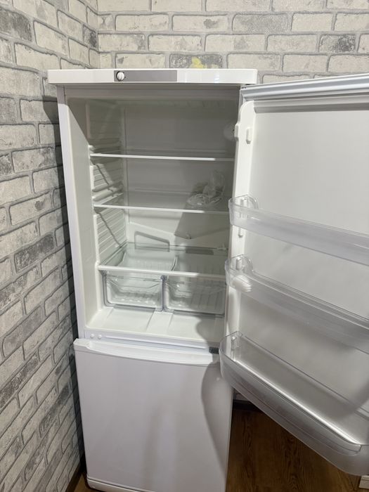 INDESIT muzlatgich