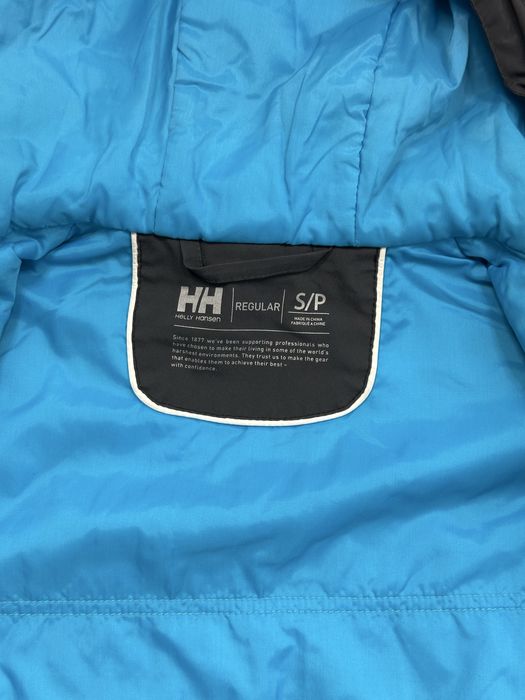 Дамско яке Helly Hansen – размер S, отлично състояние