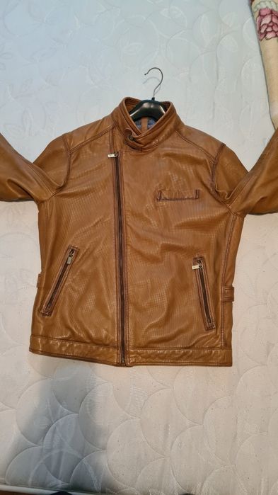 Geaca piele Massimo Dutti deosebita