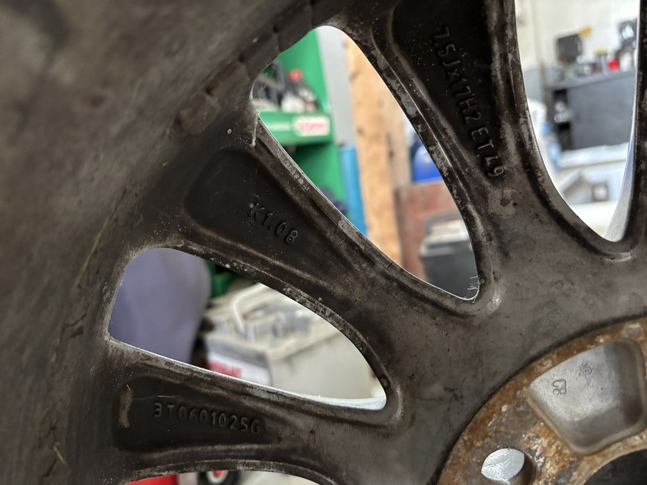 Vând Jantă Skoda Superb R17