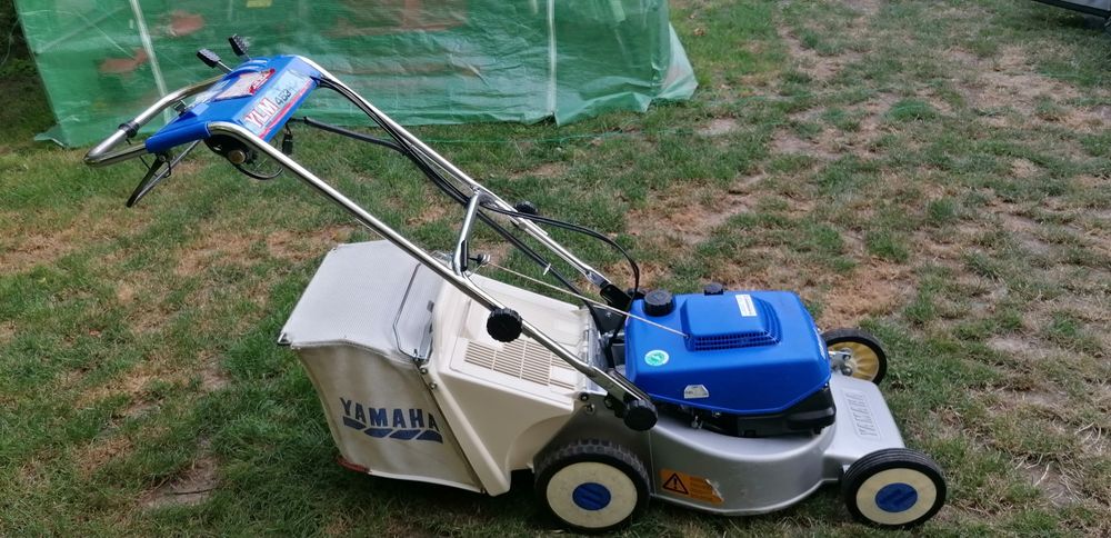 Самоходна косачка YAMAHA с ел стартер на 12в