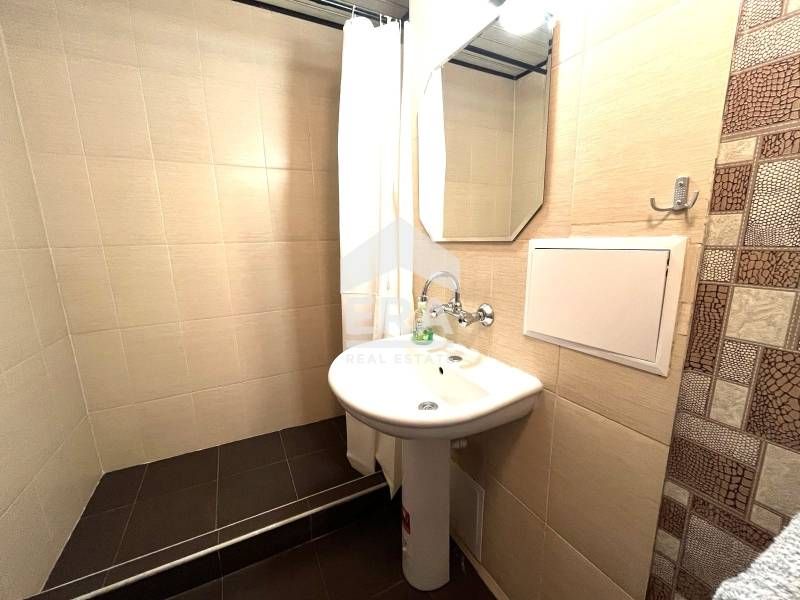 Тристаен апартамент в ж.к. Младост 4