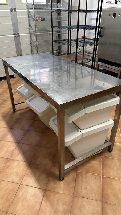 Vand echipamente brutarie artizanala