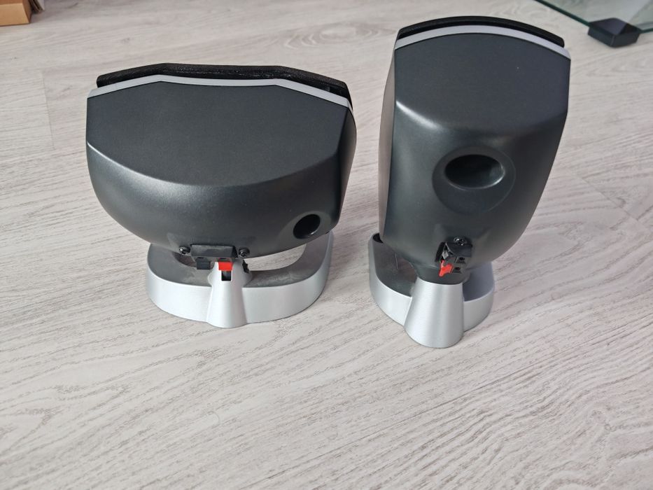 Sateliți Logitech z5500