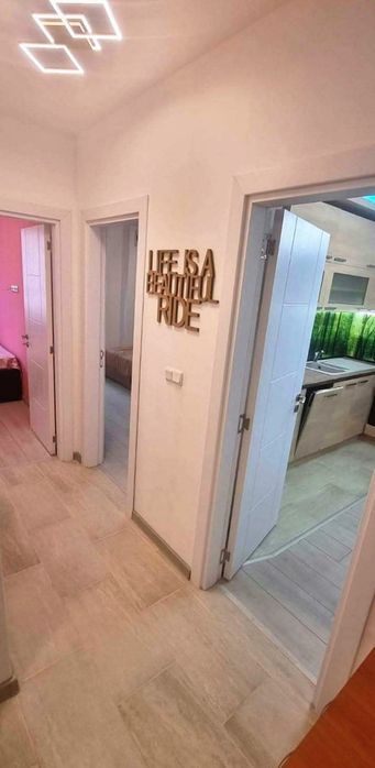 Дава се под наем Тристаен апартамент в Варна, Христо Ботев - 80 кв.м за 765 € - Снимка #7