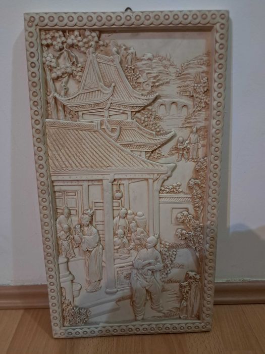 Tablou alb din ceramica