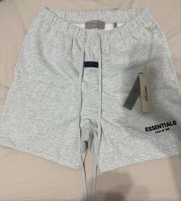 Pantaloni essentials