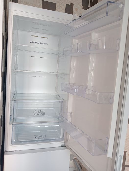 Холодильник Samsung