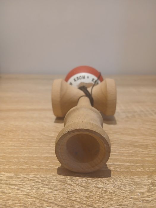 Kendama in stare bună.