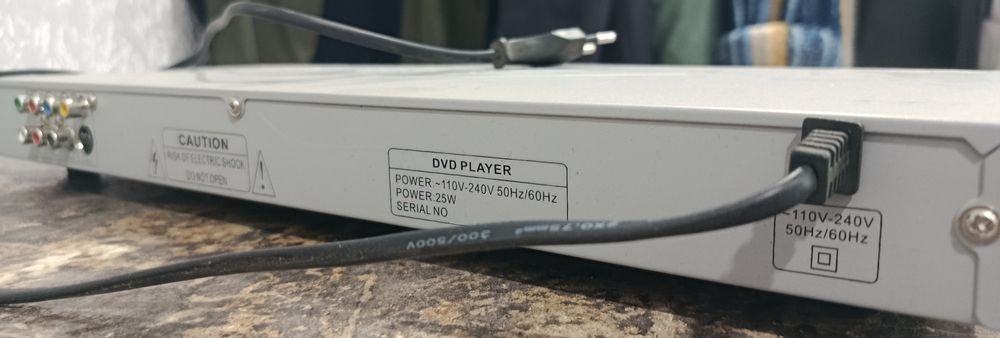 DVD-плеер модели DVD-ED818.