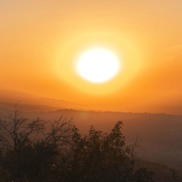 Уютный домик для двоих в горах