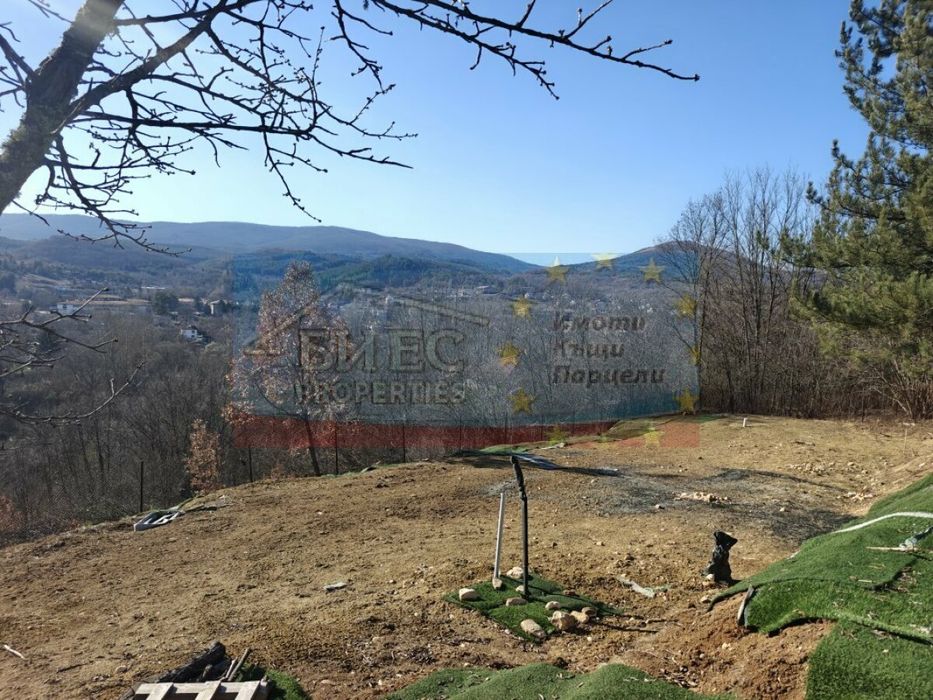 УПИ - 918 м2 с уникална панорама