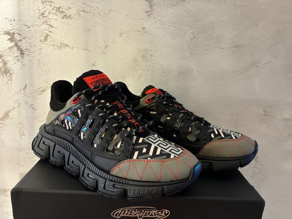 Versace  trigreca
