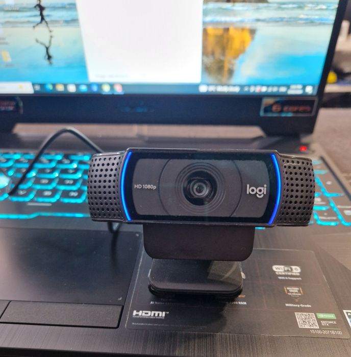 Vând Webcam Logitech C920 HD Pro