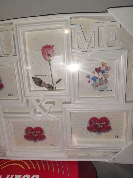 Продават се рамки за снимки