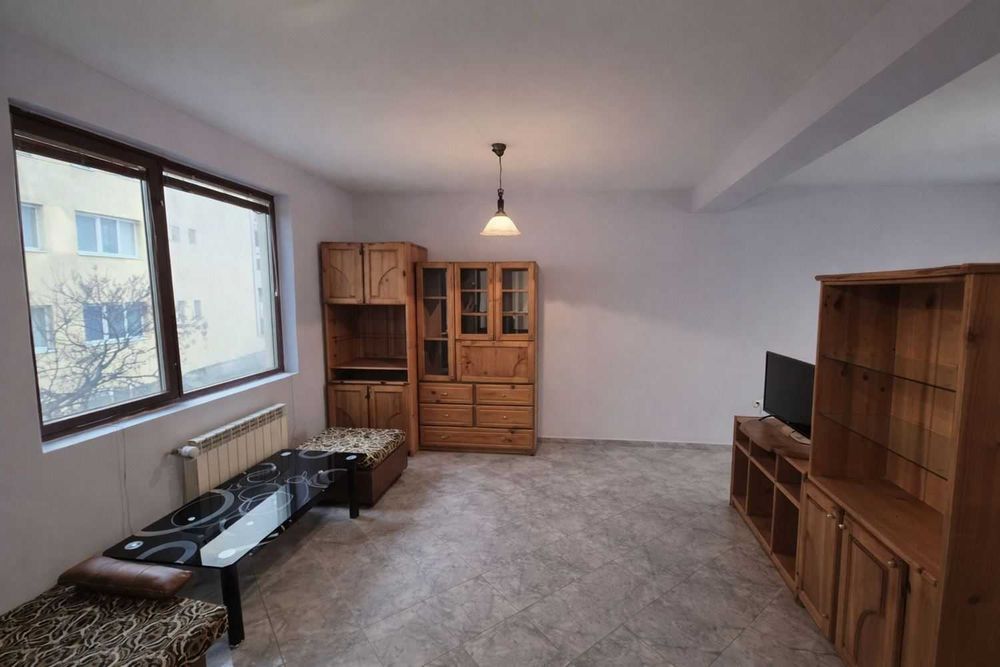 Дава се под наем Тристаен апартамент в София, Банишора - 65 кв.м за 627.3 € - Снимка #1