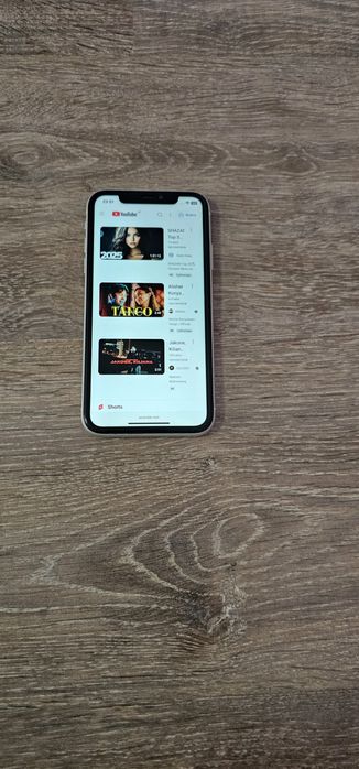 Продам Айфон 11 белый