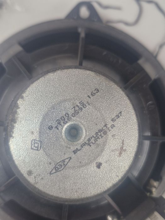 Boxe logan mcv 1  originale