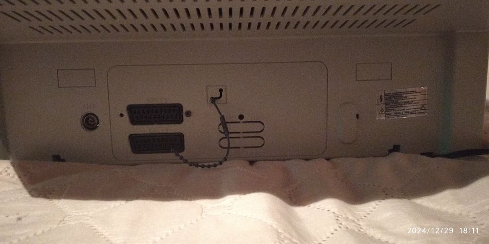 Телевизор JVC цеетен