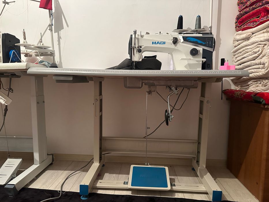 Швейная машина MAQI