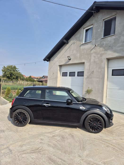 Mini Cooper One F56 2018
