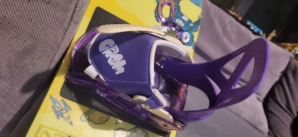 Placa snowboard Burton LTR 100 si legaturi Burton Grom