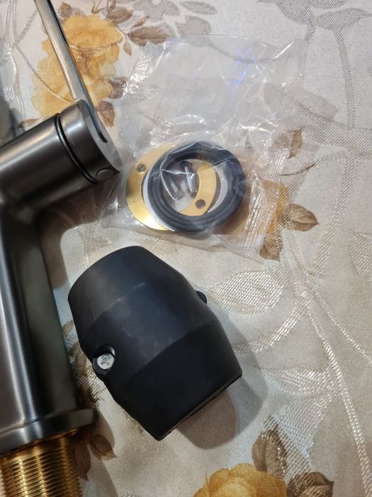 Baterie Bucătărie Premium cu Curgere Tip Cascadă, Jet sau Spray, Duș E