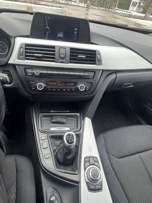 Bmw 2012 Faruri bi xenon/navigatie/senzori parcare/rate/garantie