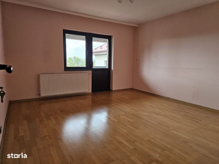 Doua vile noi si teren 600 mp Iasi Valea Lupului Penny
