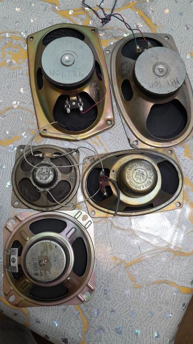 Громкоговорители;микрофоны