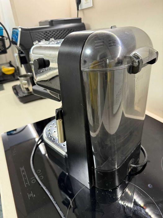 Кафе машина Делонги