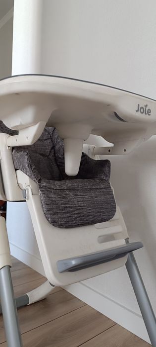 Детский стул. Баланың орындығы