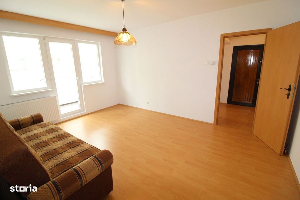 Vând apartament 2 camere în Hunedoara, zona Micro5-Rândunicii, et.1 — fotografia 2