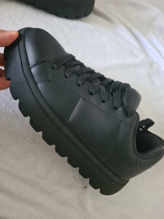 Adidași bărbați Zara