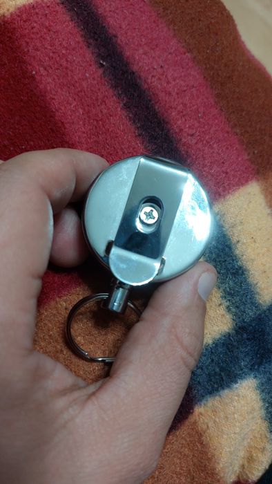 Карабин для ключей с документами