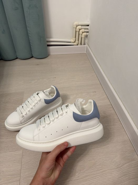 Alexander Mcqueen