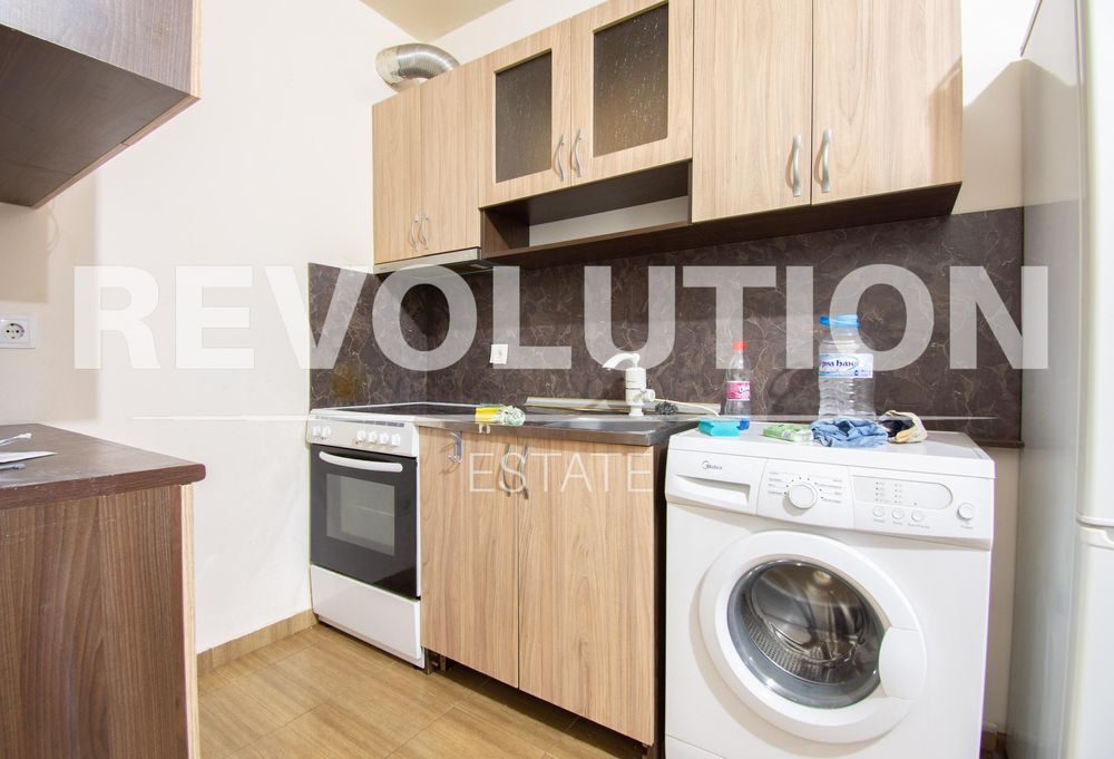 Дава се под наем Двустаен апартамент в София, Толстой - 73 кв.м за 498.27 € - Снимка #3