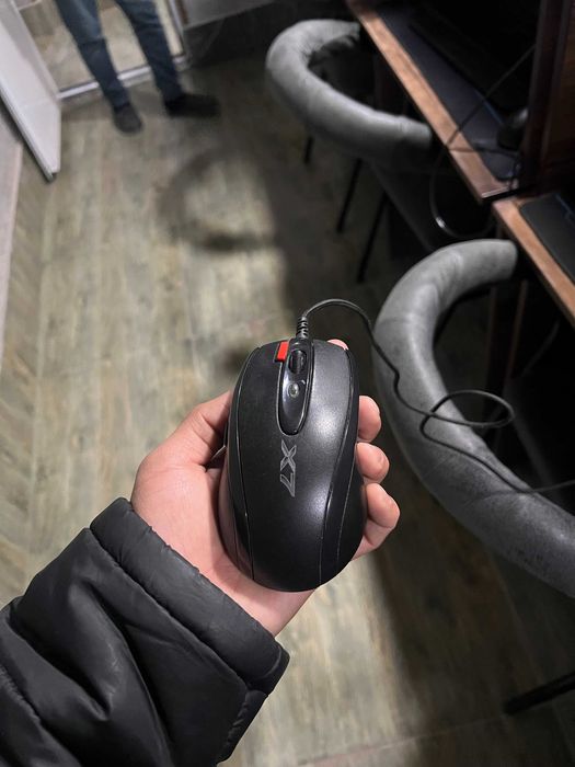 Настольные компьютеры 10 шт. Game Club uchun kompyuterlar