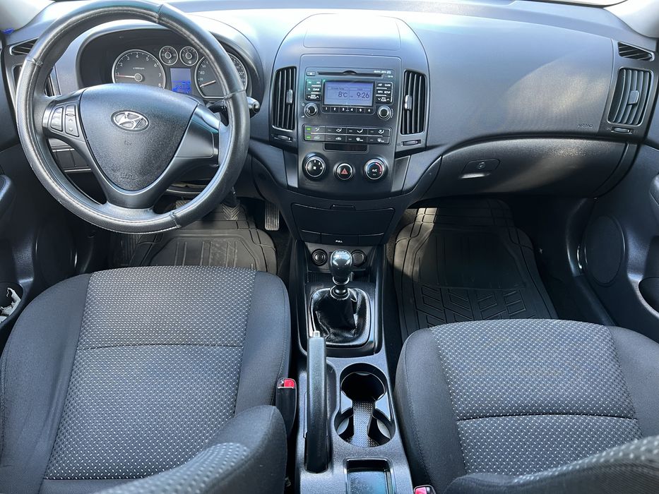 hyundai i 30 an 2010,benzina 1.4