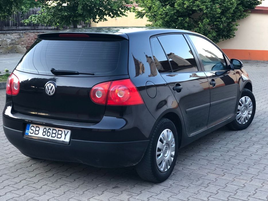 Volkswagen golf 5. 1.6  2007. 6+1  viteze
