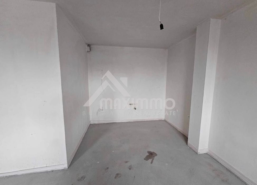 Продава се Двустаен апартамент в Варна, Възраждане 1 - 66 кв.м за 1902 €/кв.м - Снимка #1